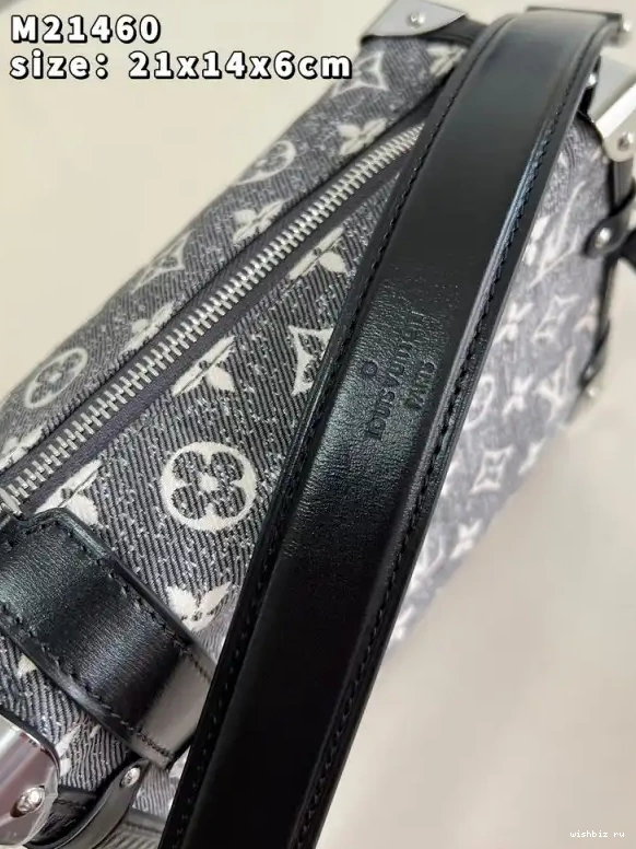 WIS MM LOUIS TRUNK SIDE VUITTON 0329
